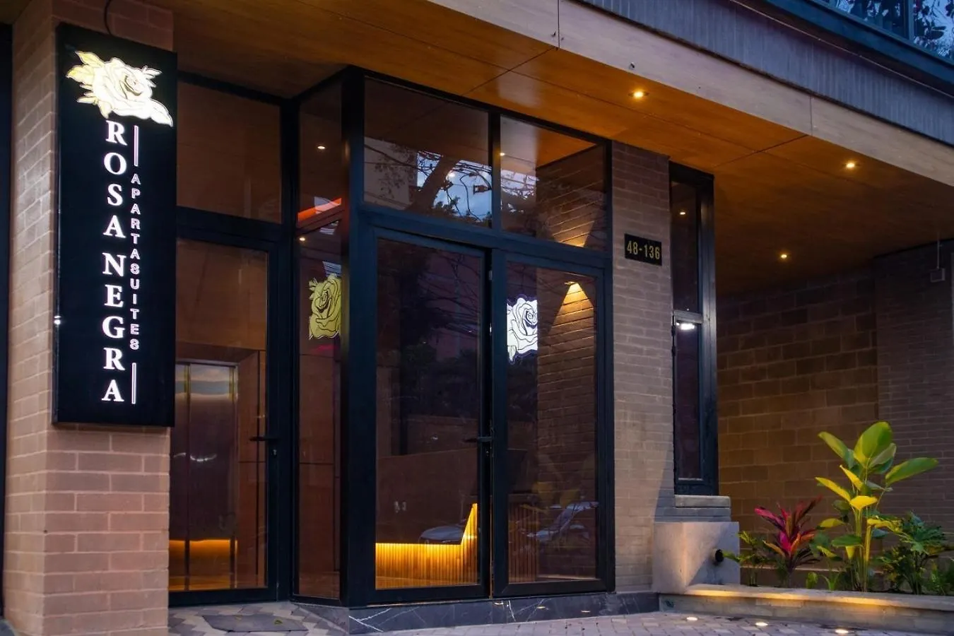 Rosa Negra Suite W Jacuzzi Near Stadium 麦德林 公寓