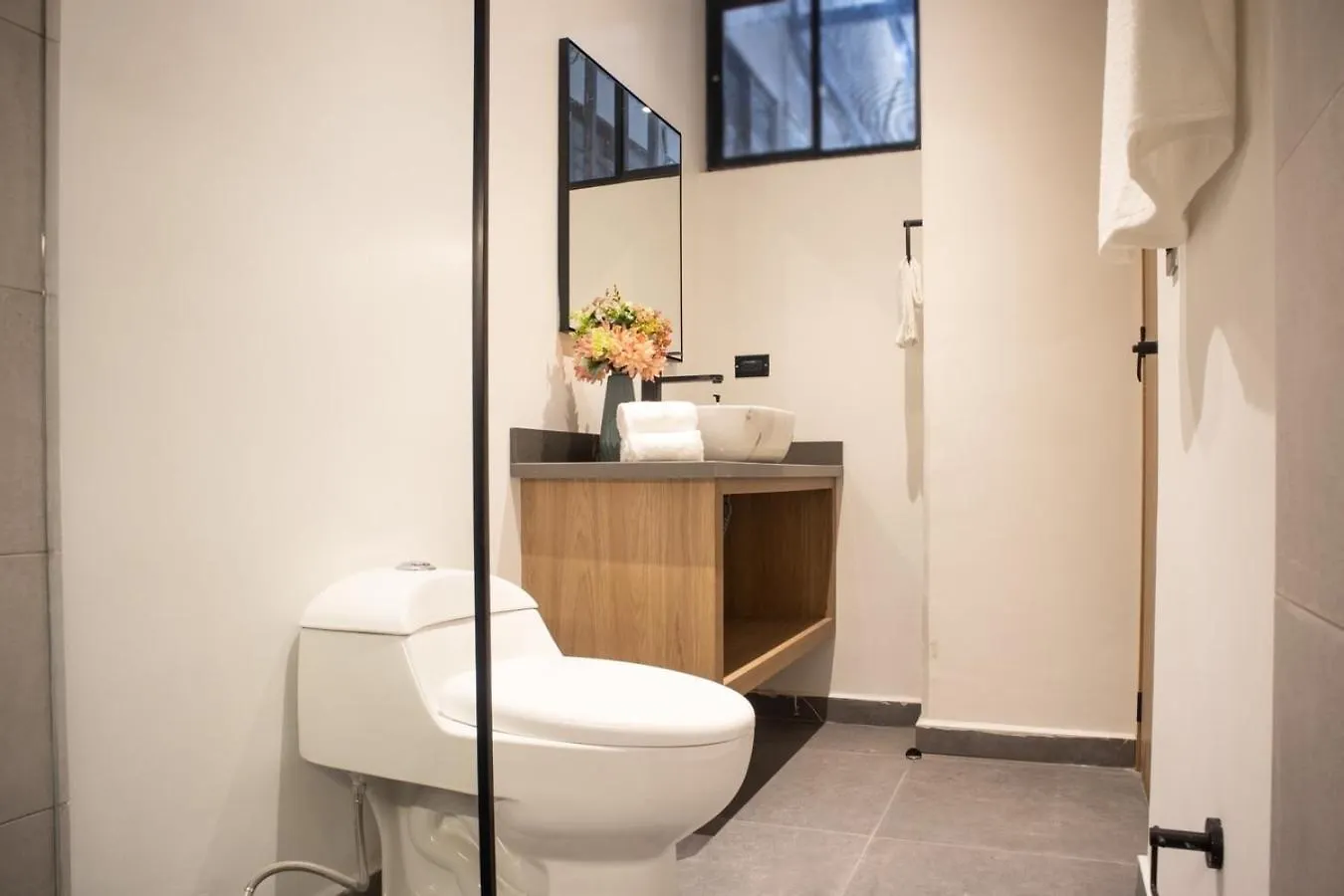 Rosa Negra Suite W Jacuzzi Near Stadium Medellín Apartamento